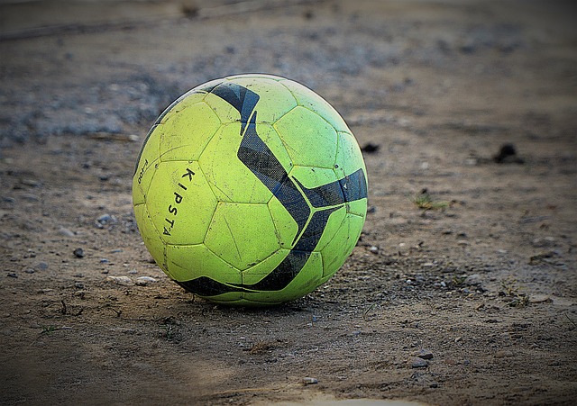 他在場外的 他在場外的